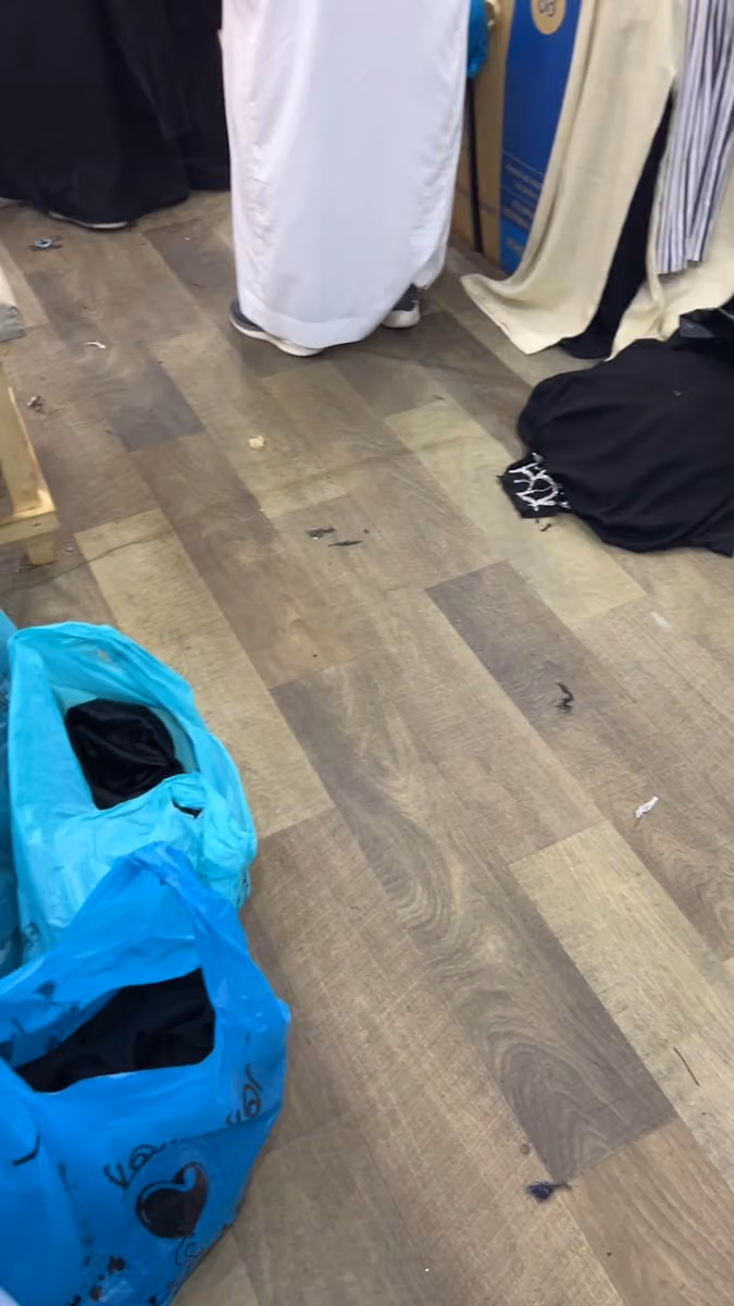 خياط عبايات بليزر شك يدوي الأصيلة