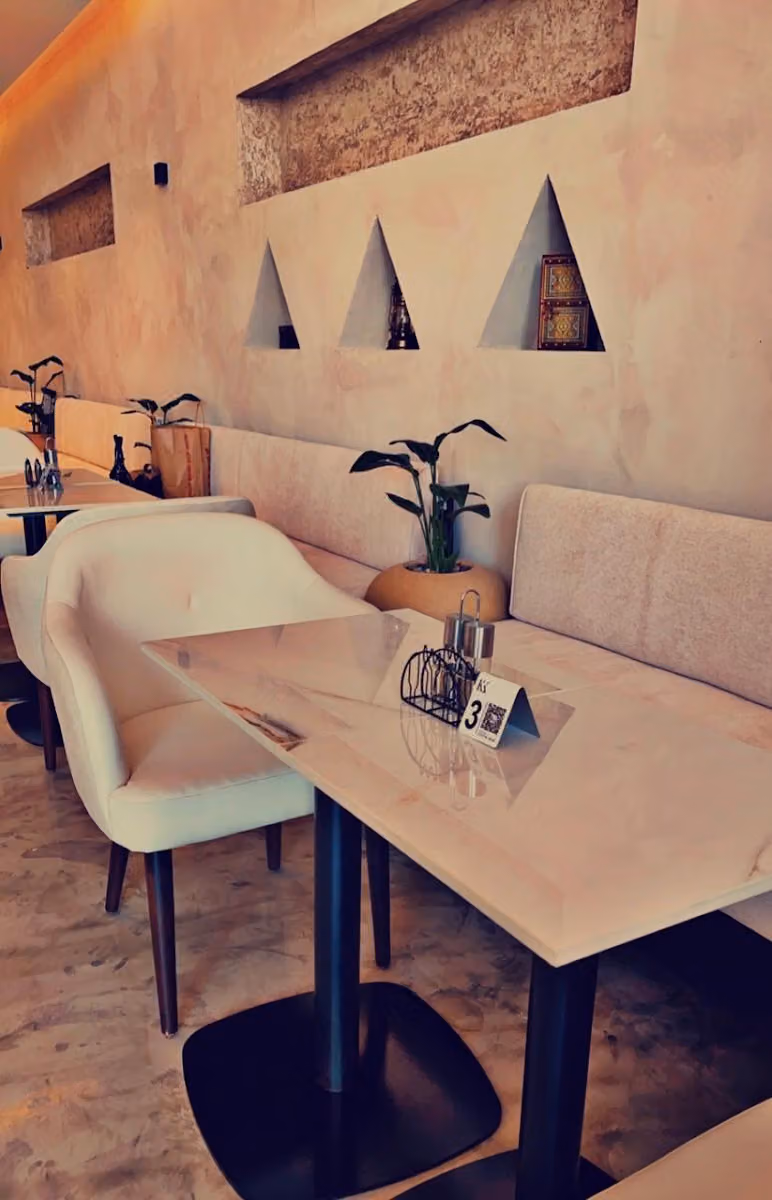 KUP Cafe & Bakery كوب مقهى ومخبز