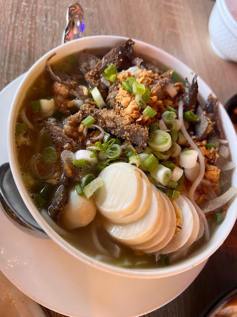 KUY's Grill & Restaurant
