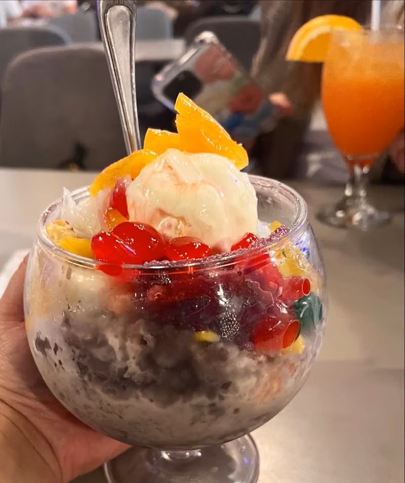 KUY's Grill & Restaurant