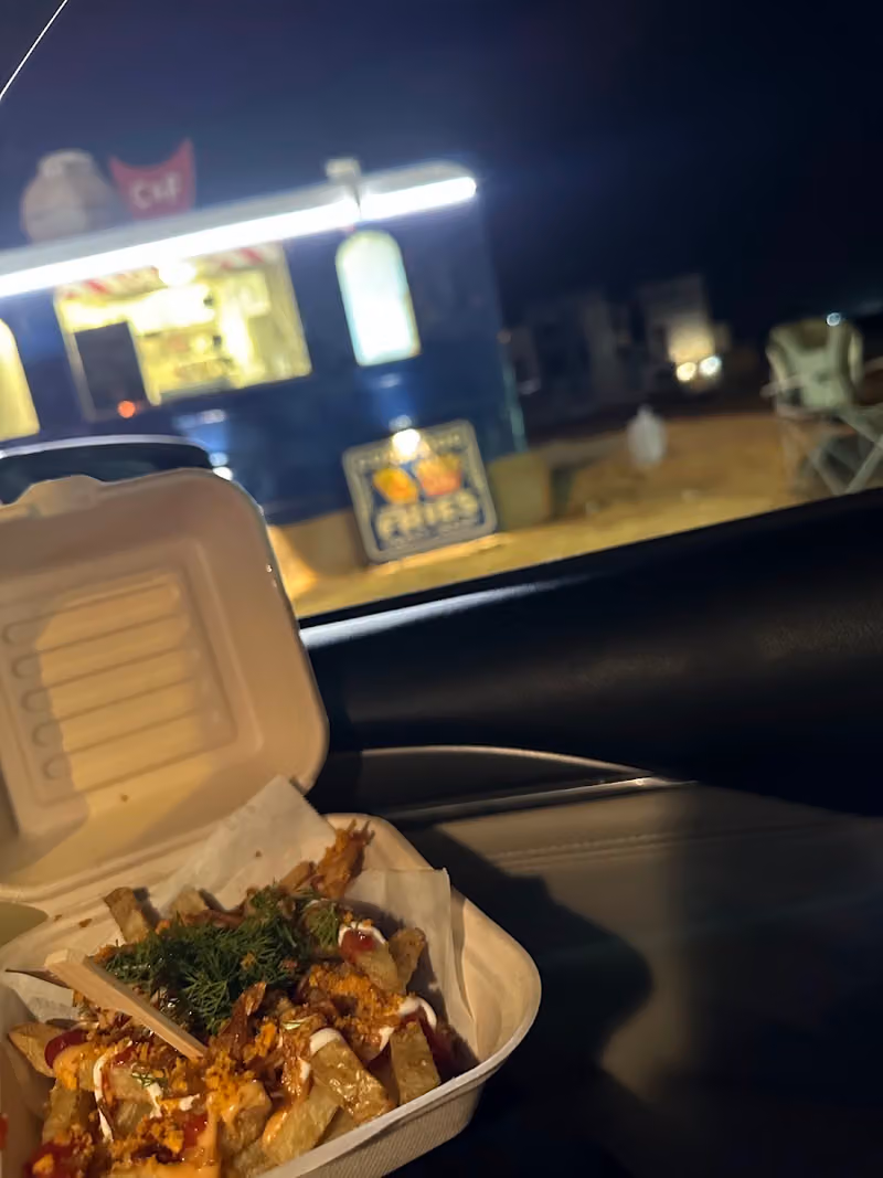 كورن دوج و فرايز Corn dog & Frise