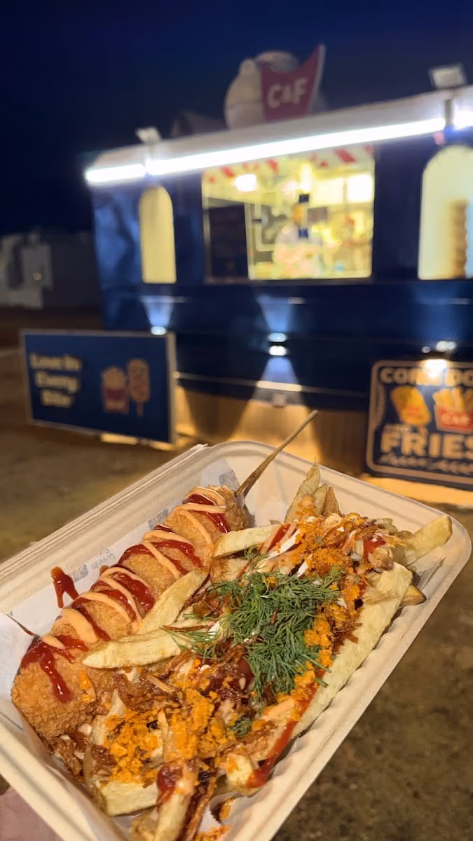 كورن دوج و فرايز Corn dog & Frise
