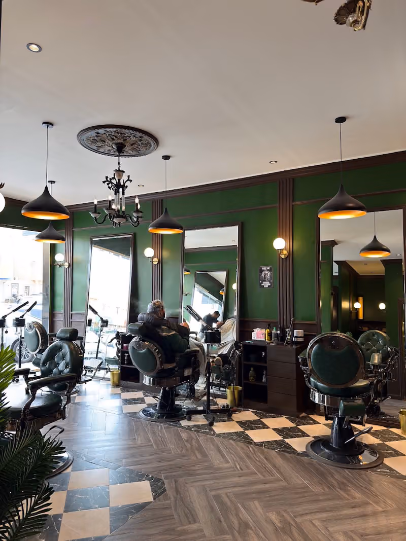 كينغزمان - حلاق ايطالي kingsman barber shop