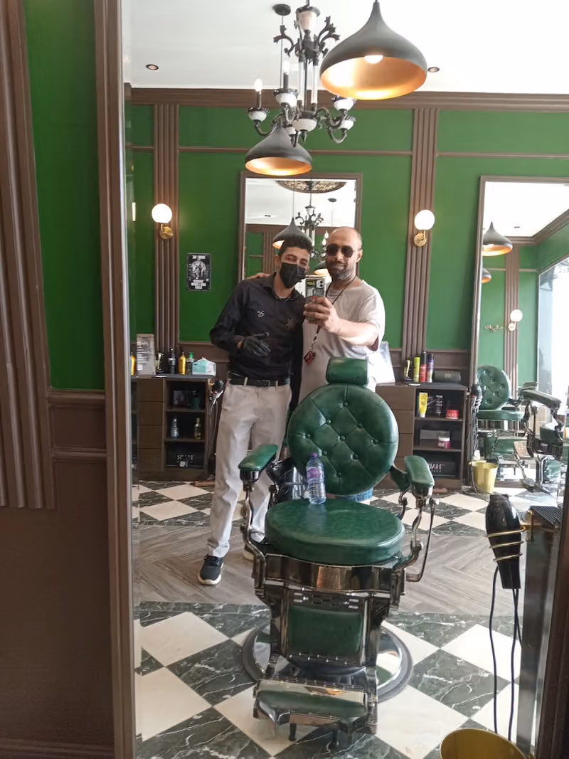 كينغزمان - حلاق ايطالي kingsman barber shop