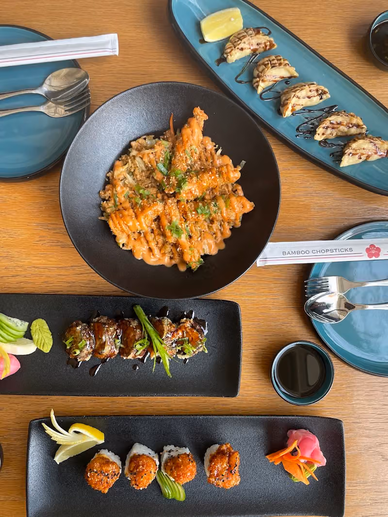 كيتامي سوشي ونودلز Kitami Sushi & Noodles