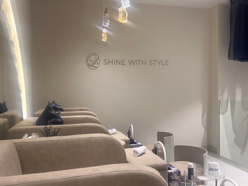 L'Eclat Beauty Lounge
