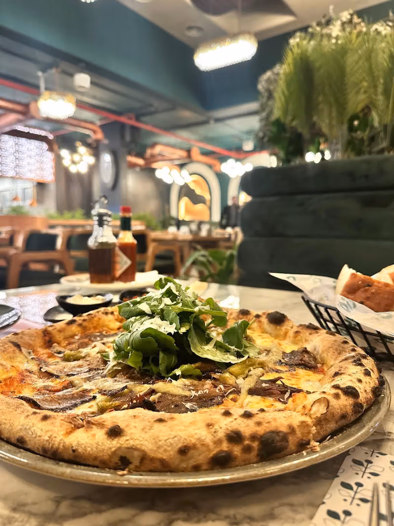 La Rio restaurant & lounge