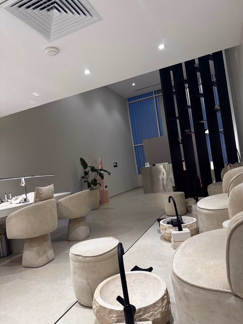 LACH BEAUTY SPA