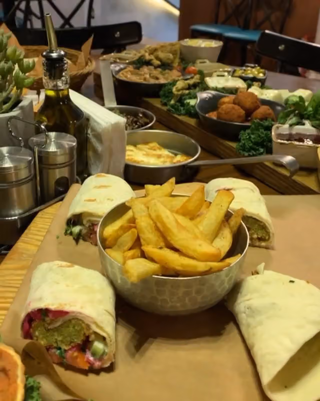Lamis Bistro