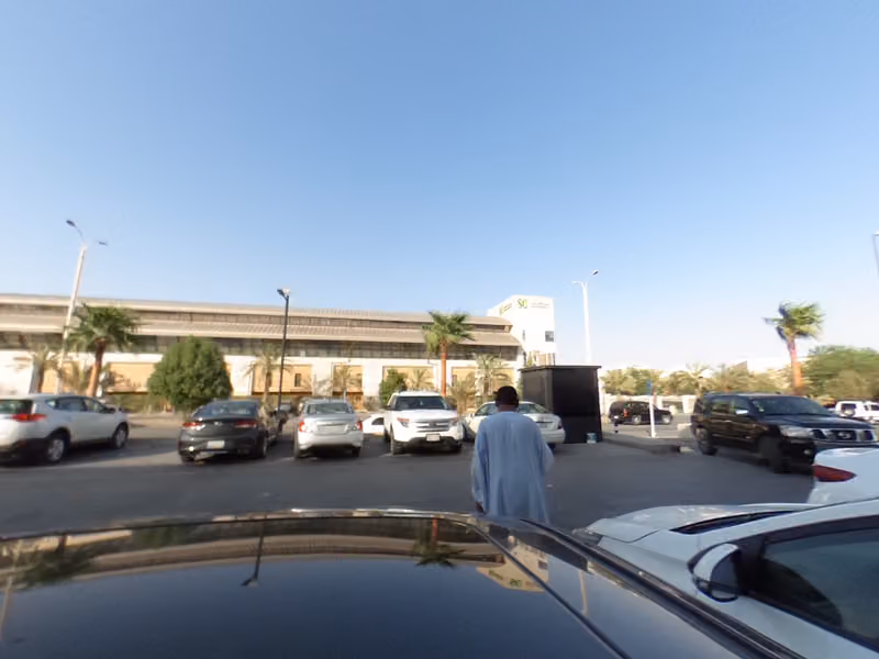 Lamis Bistro