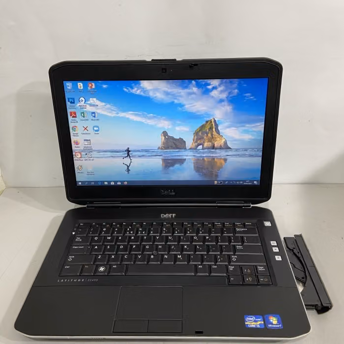 Laptops Cafe