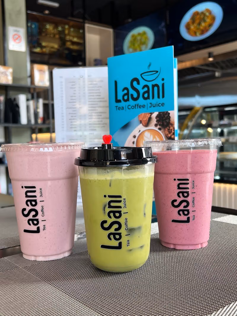Lasani Cafe | مقهى لاثاني