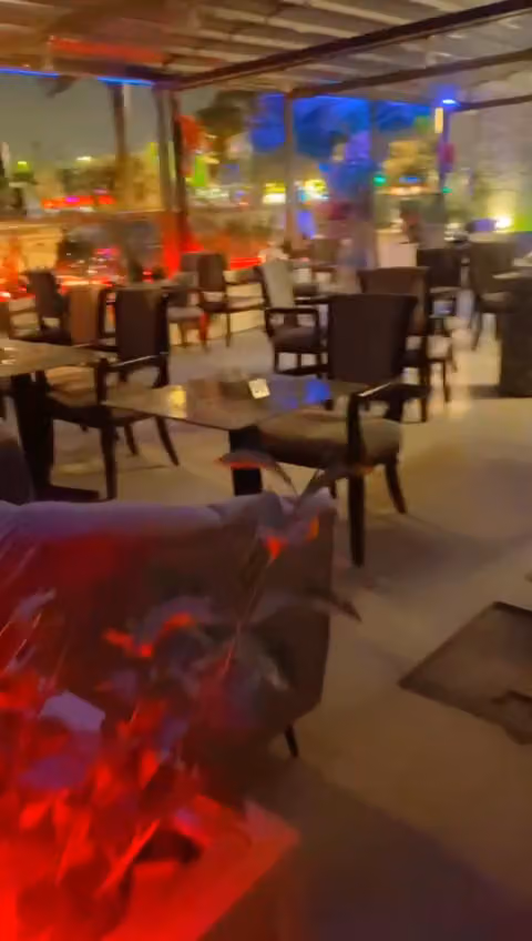 لاونج ساعة لمزاجك
