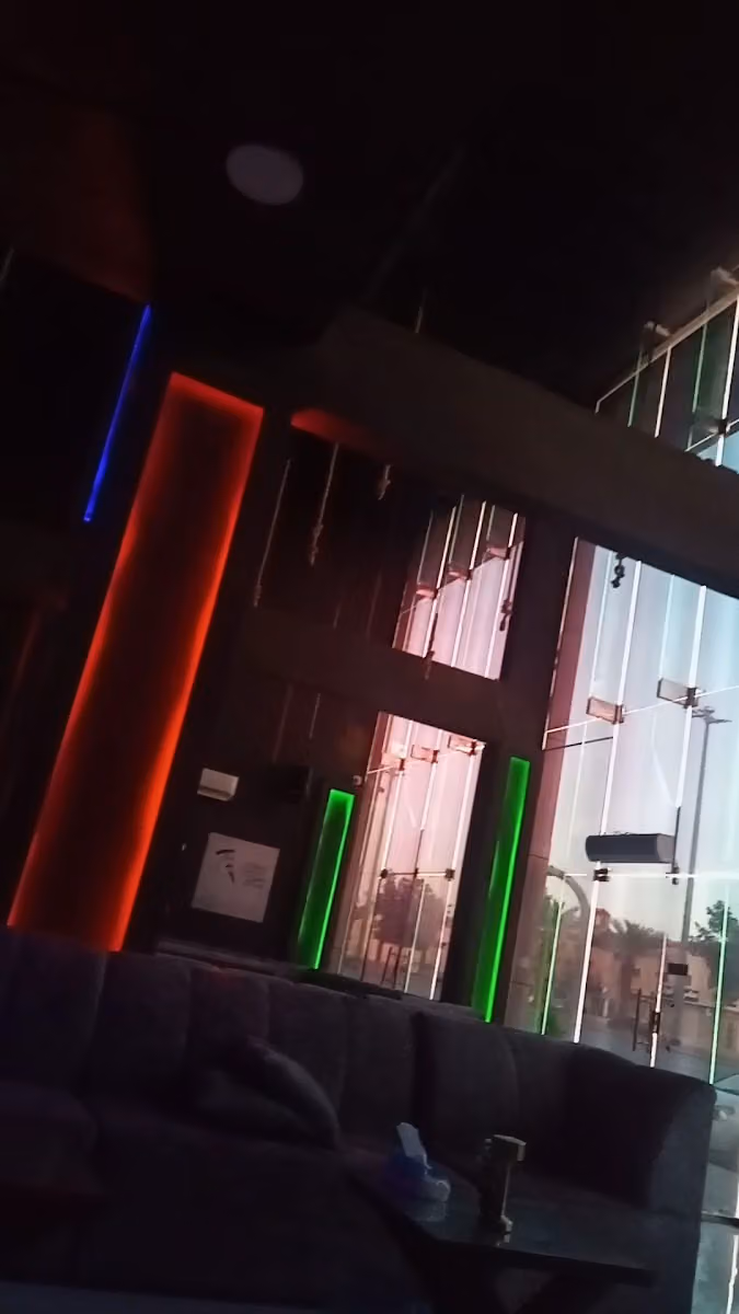 لاونج وكوفي أنغام الكيف