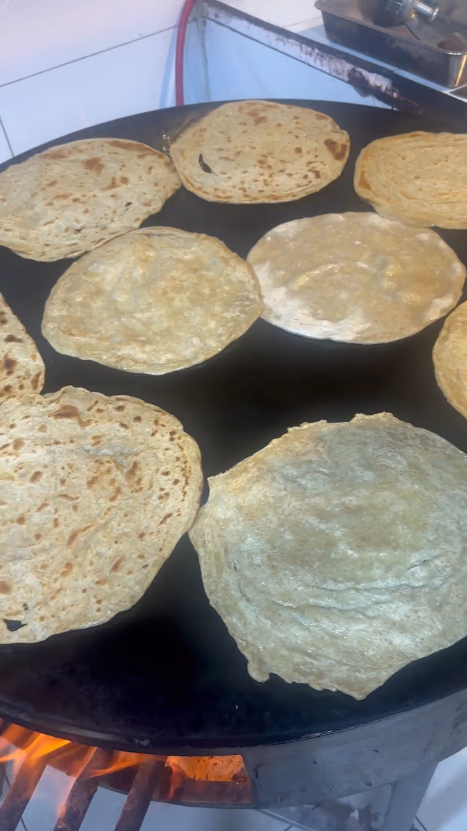 Lazeez Point Restaurant _ مطعم نقطة لزيز