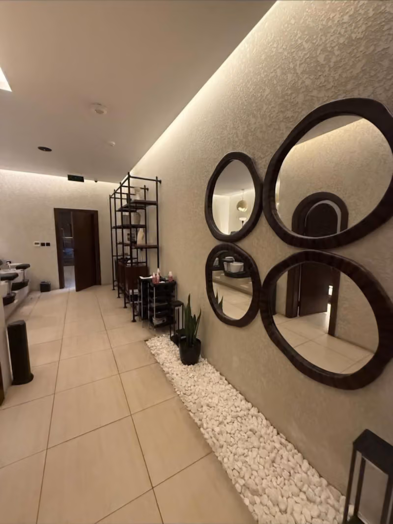 Light massage center