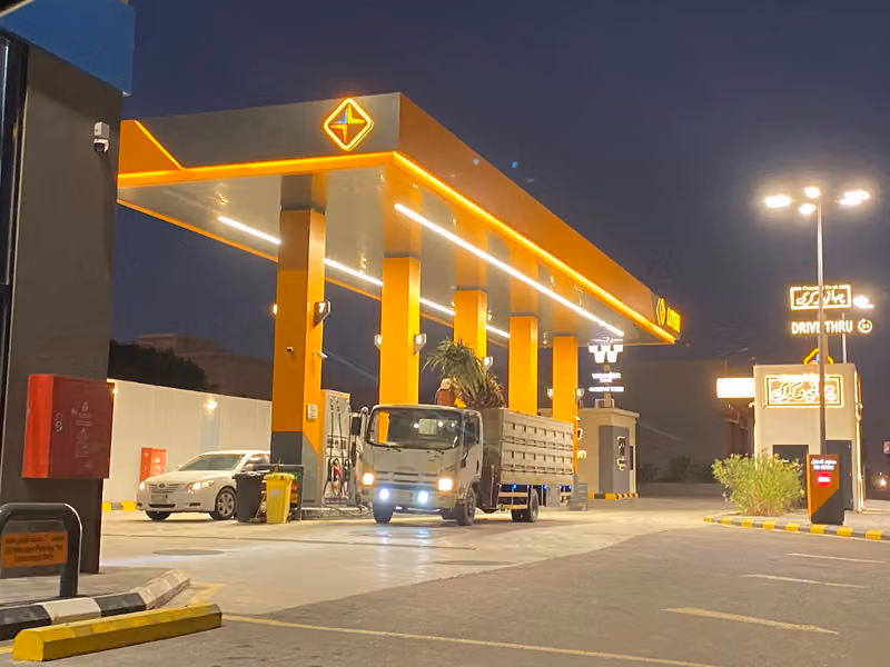 R084-Liter Gas Station | محطة لتر