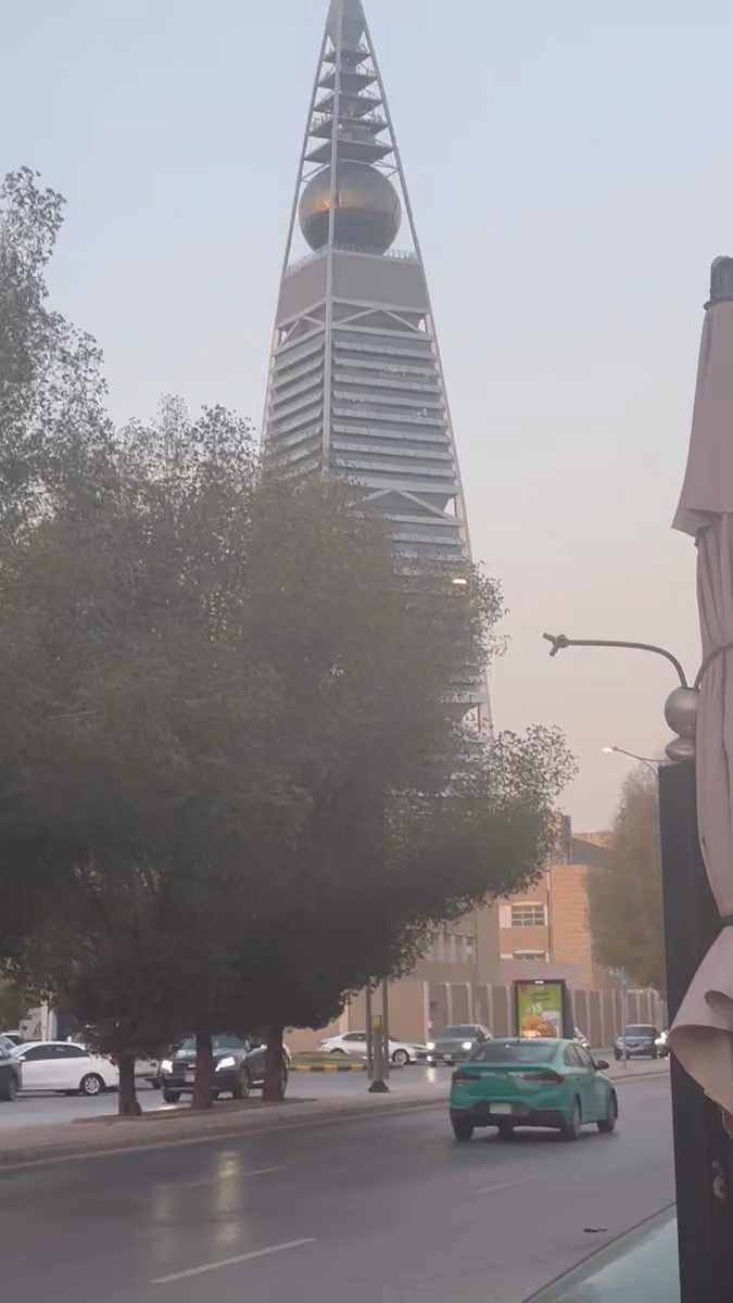 لكسرز كافيه Luxarc Cafe