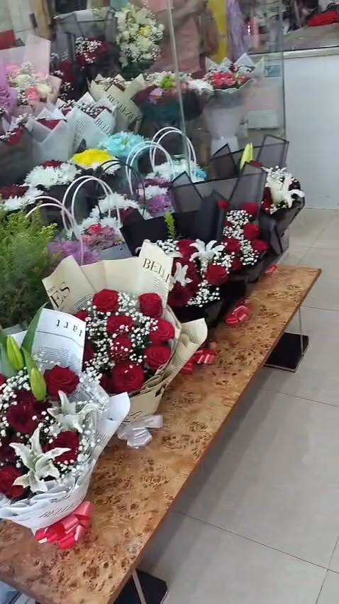 للهدايا والتغليف GIFTS 2