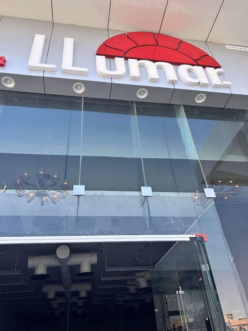LLumar