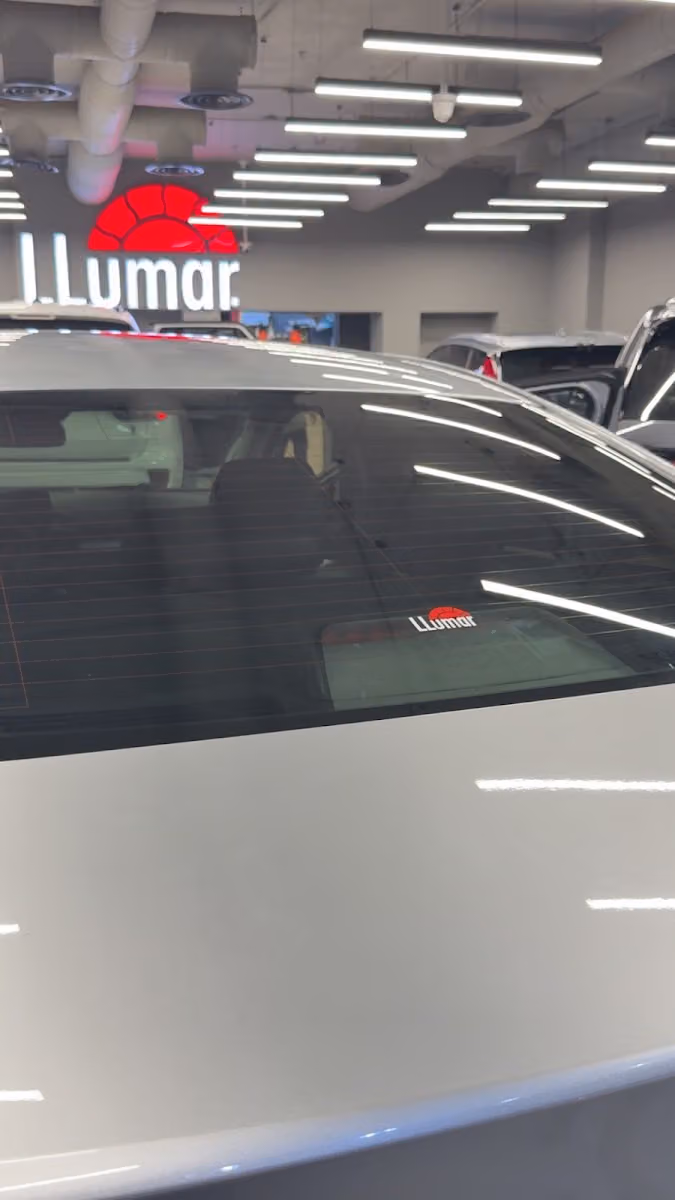 LLumar