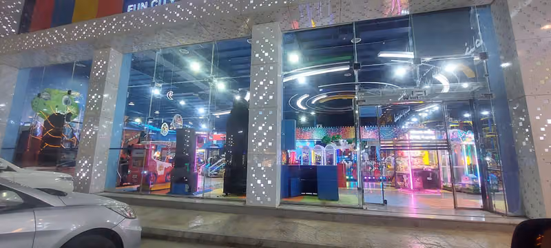 لمسات امواج للعطور و المكياج