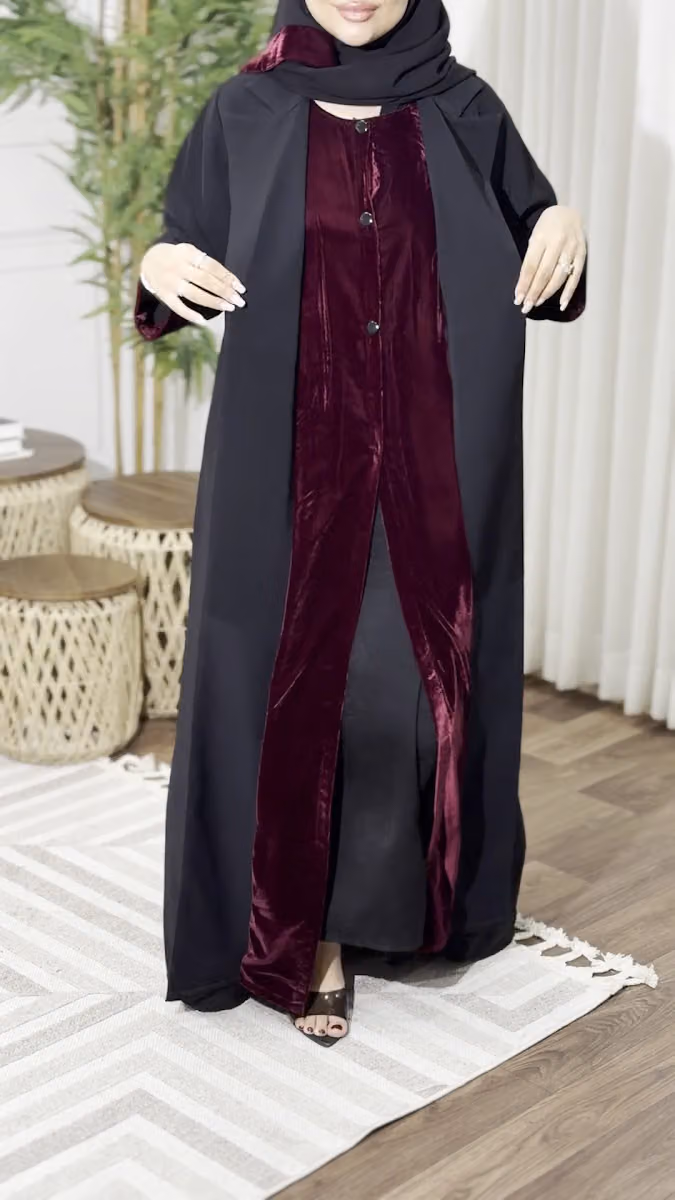 لمسة روح الاناقه للعبايات