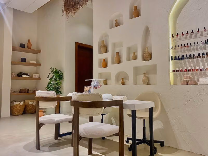 Lolia nail spa ( العارض )