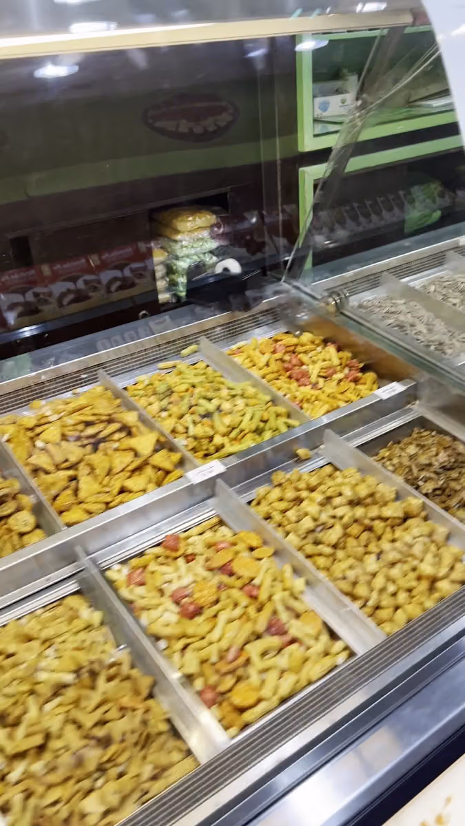 Looz & Jooz | لوز و جوز