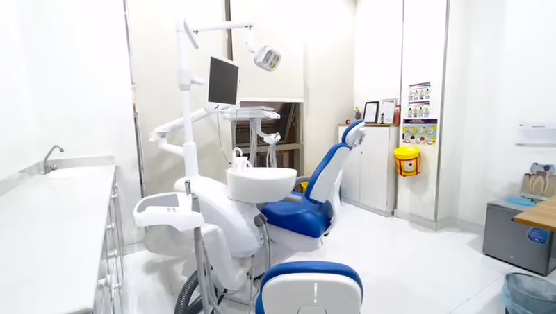Lora medical complex مجمع لورا الطبي