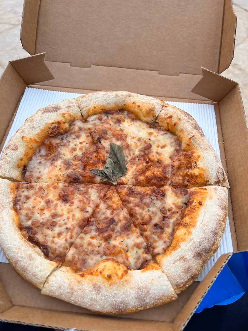 Lorenzo Pizza | لورينزو بيتزا