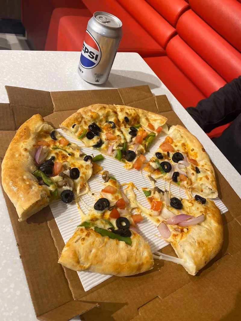 Lorenzo Pizza | لورينزو بيتزا