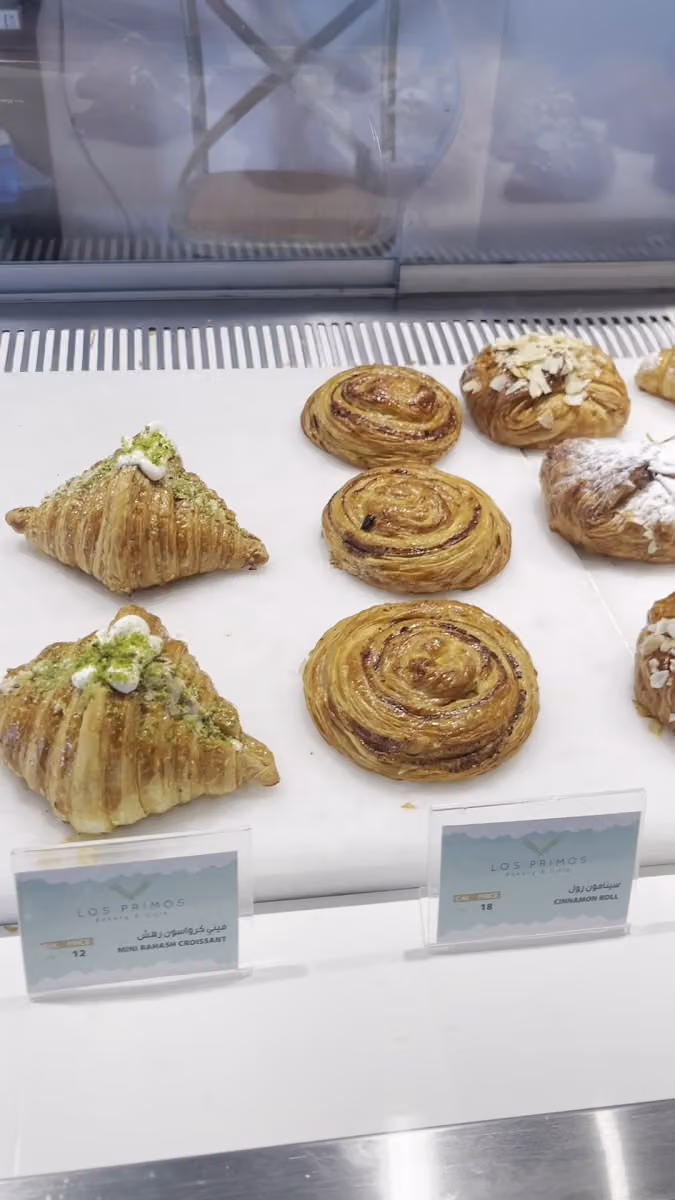 Los Primos Bakery & Cafe
