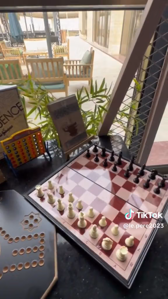 LP Lounge ال بي لاونج