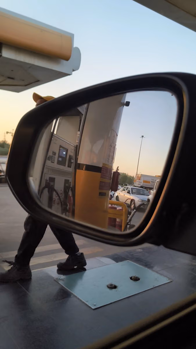 R029-Liter Gas Station | محطة لتر