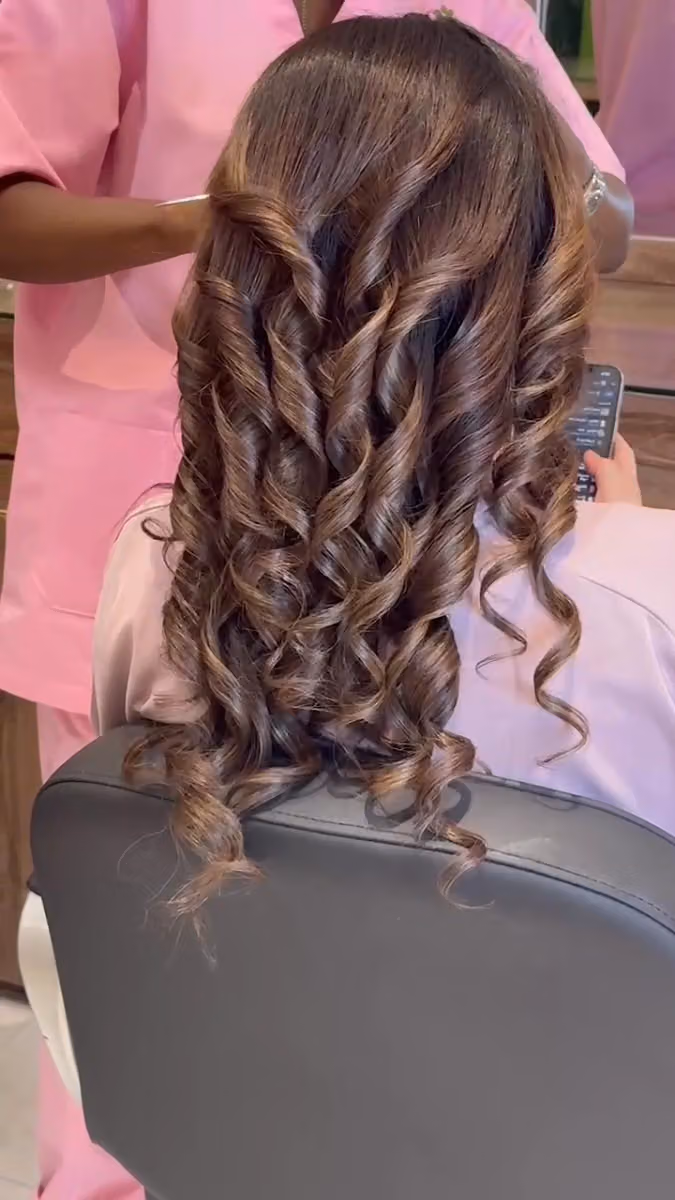 Lucent Glow Salon
