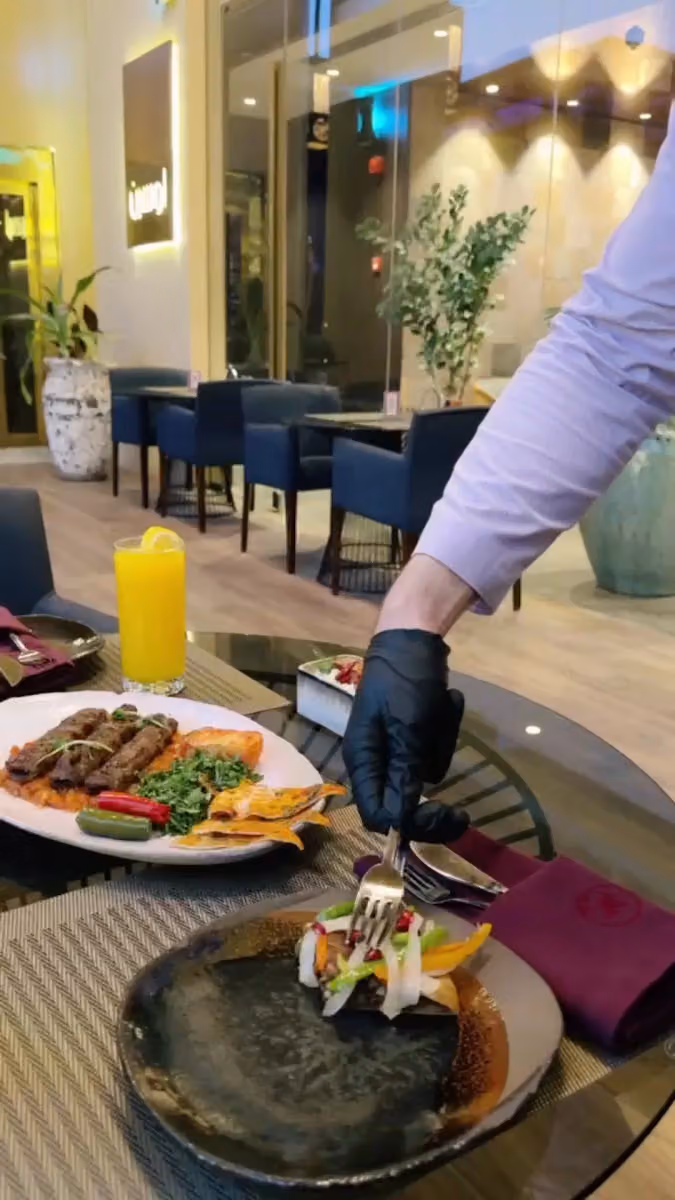 Lusin Restaurant - Diyafa Plaza
