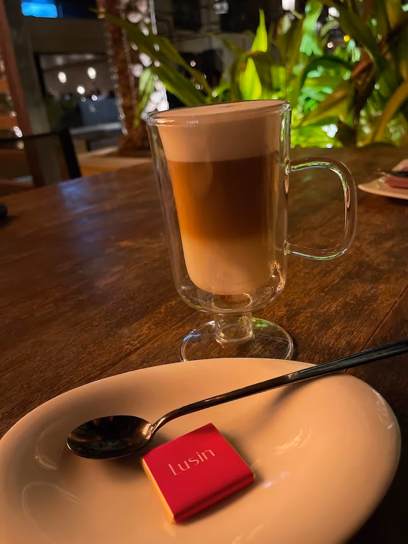 Lusin Restaurant - Diyafa Plaza