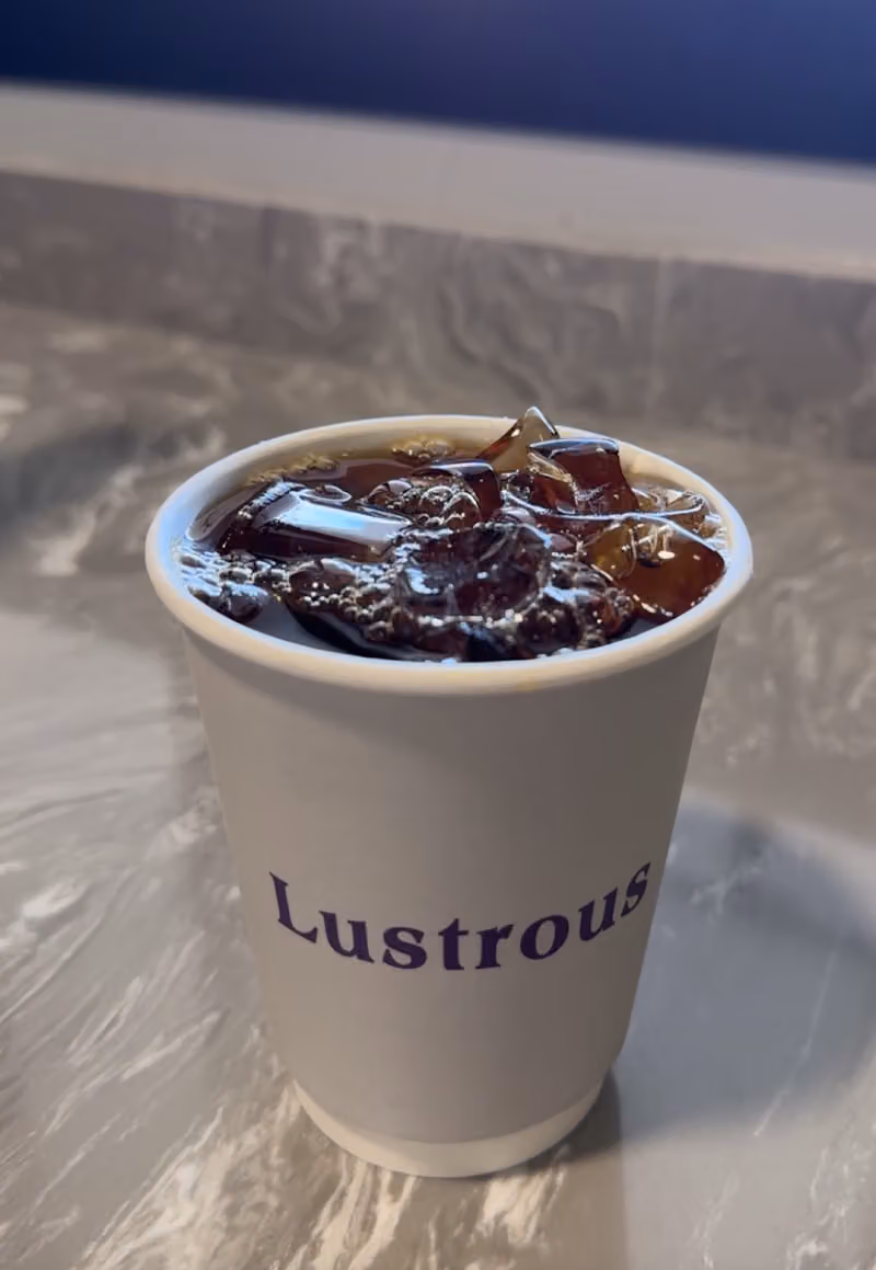 Lustrous لستروس