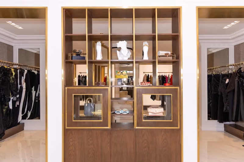 Luxury IN