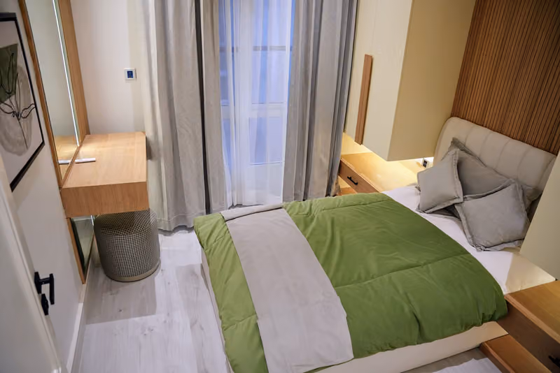 Luxury Smart Apartment E12