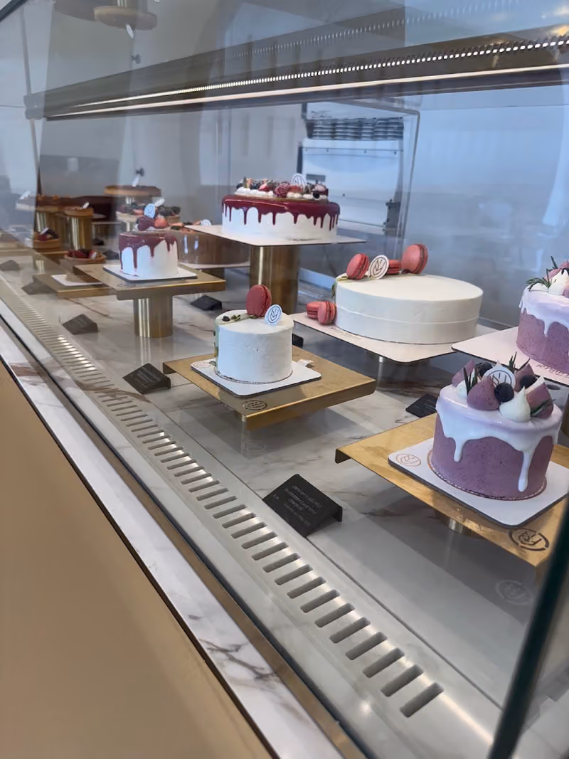 لوبين بيكري • Le pain bakery