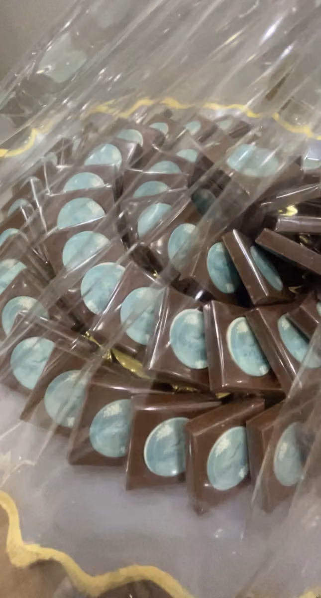 لورو شوكولا Loro chocolate