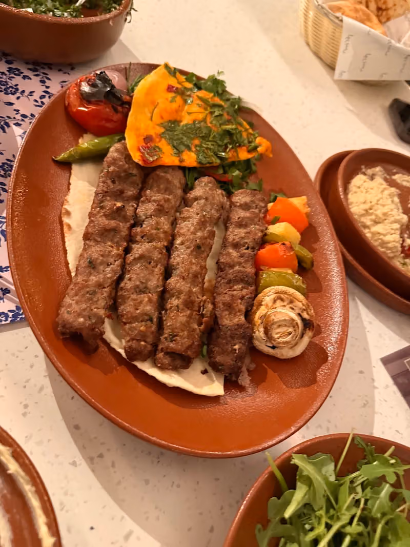 لوريس