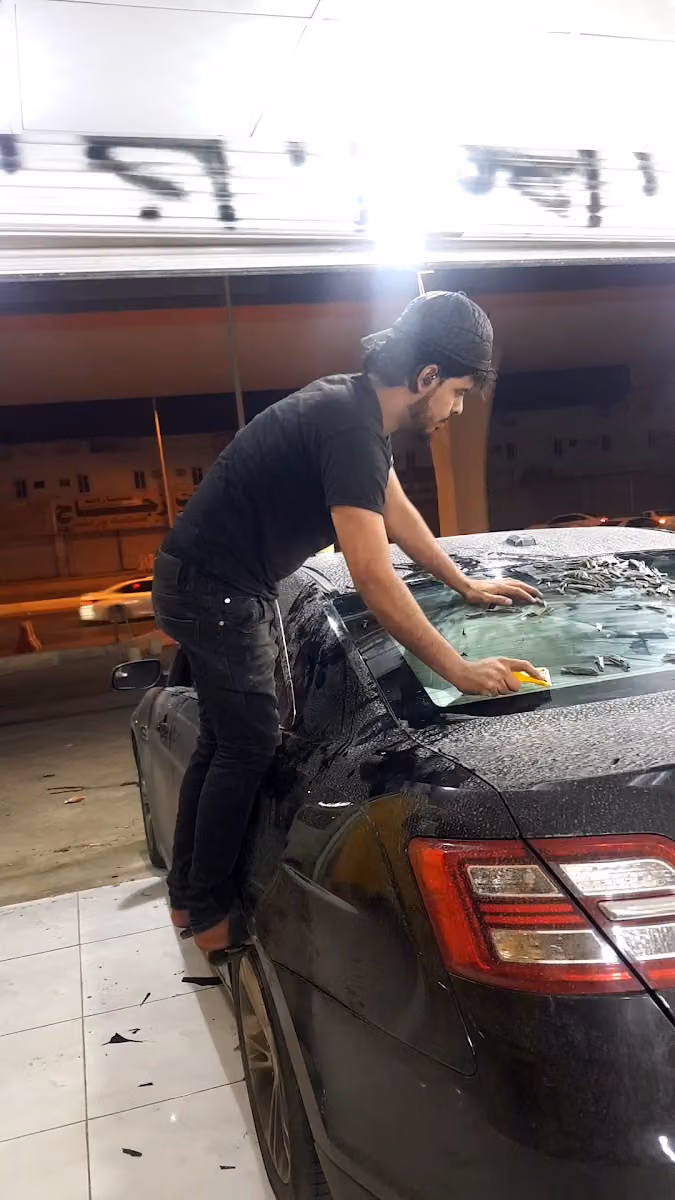 لزينة السيارات والتنجيد