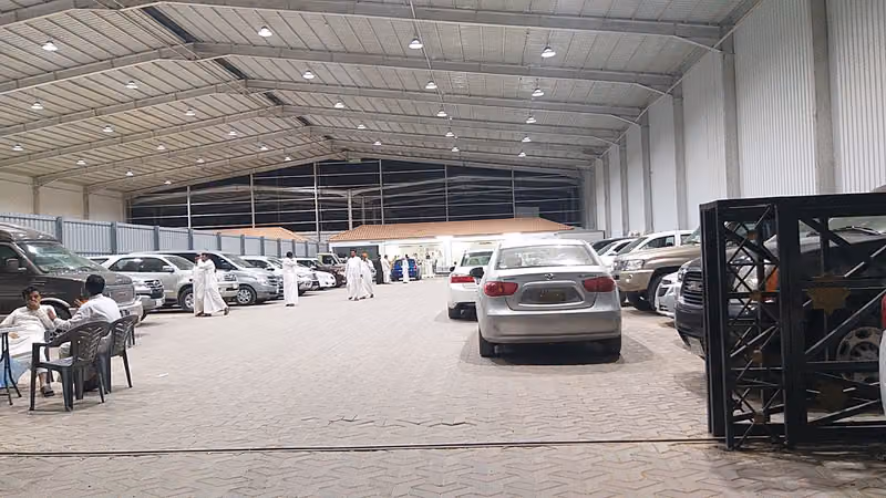 معارض انوار القدسية سيارة