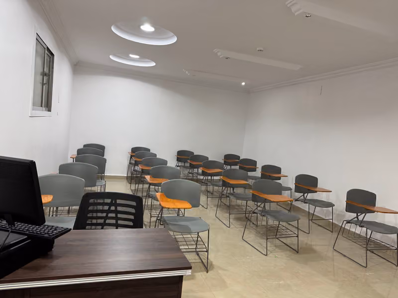 معهد اشراقة المستقبل