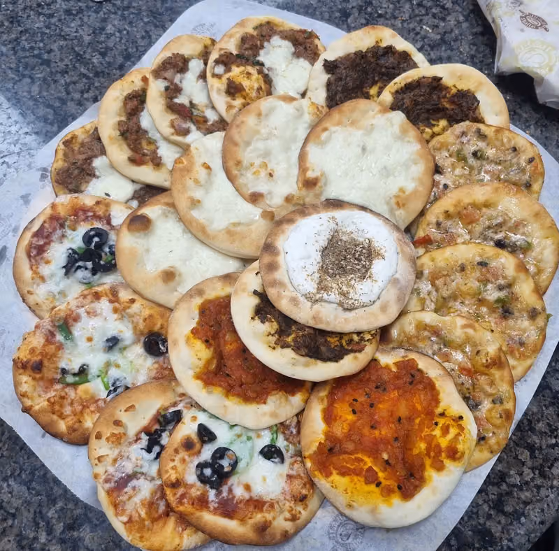 معجنات الشلال