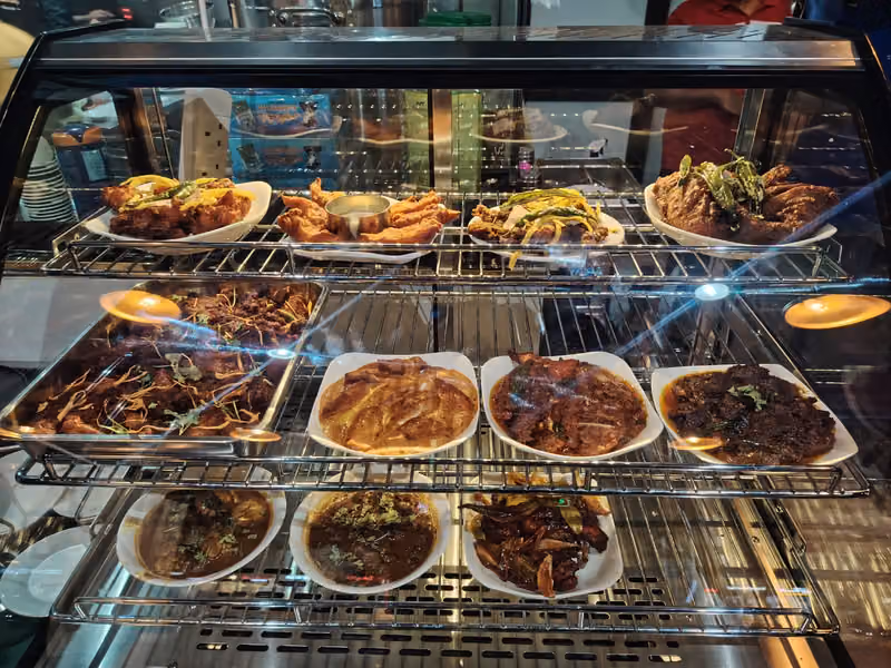 MALABAR VILLAGE FAMILY RESTAURANT (KERALA INDIAN )مطعم هندي kerala restaurunt Thani nadan restaurant