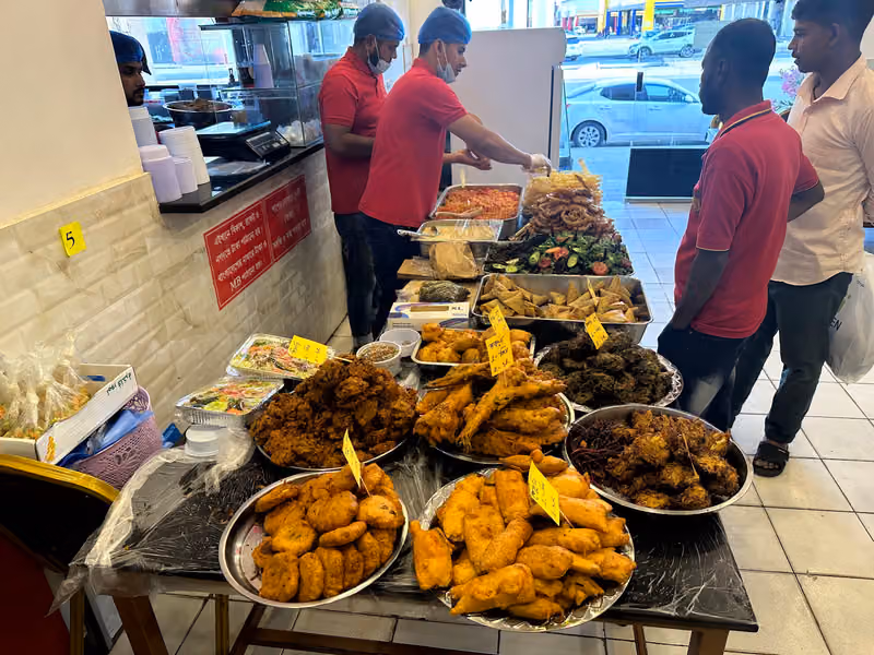 Mamar restaurant & sweets (মামার হোটেল)